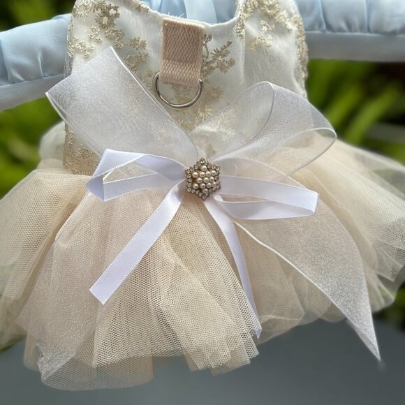 Dog Spring/Summer Breathable White Wedding Dress Princess with Pulling Cord XXS - Picture 3 of 9